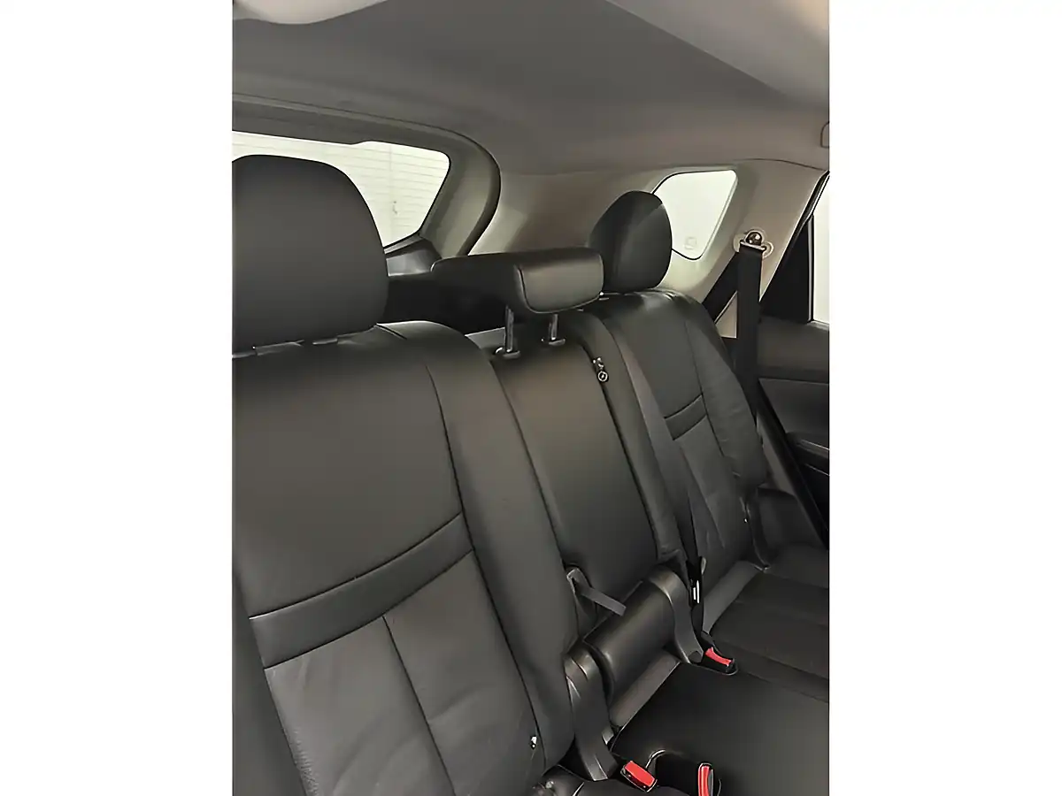 Used 2017 Nissan X-Trail Tekna Blue - Interior and Exterior details 13