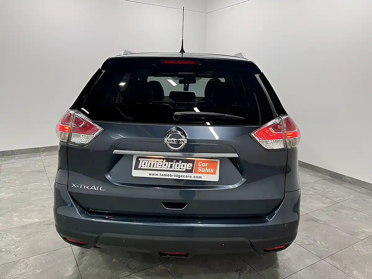 Used 2017 Nissan X-Trail Tekna Blue - Interior and Exterior details 7