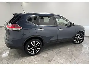 Used 2017 Nissan X-Trail Tekna Blue - Interior and Exterior details 8