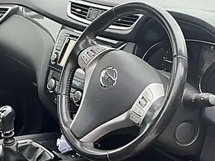 Used 2017 Nissan X-Trail Tekna Copper Blaze - Interior and Exterior details 10