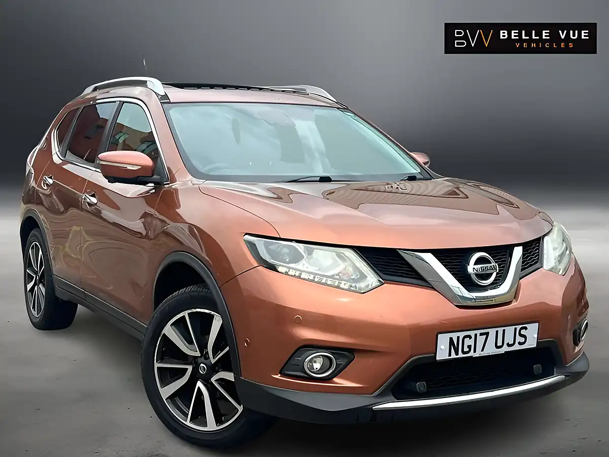 Used 2017 Nissan X-Trail Tekna Copper Blaze - Front View