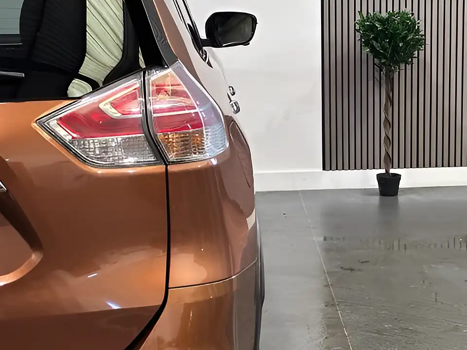 Used 2017 Nissan X-Trail Tekna Copper Blaze - Interior and Exterior details 19