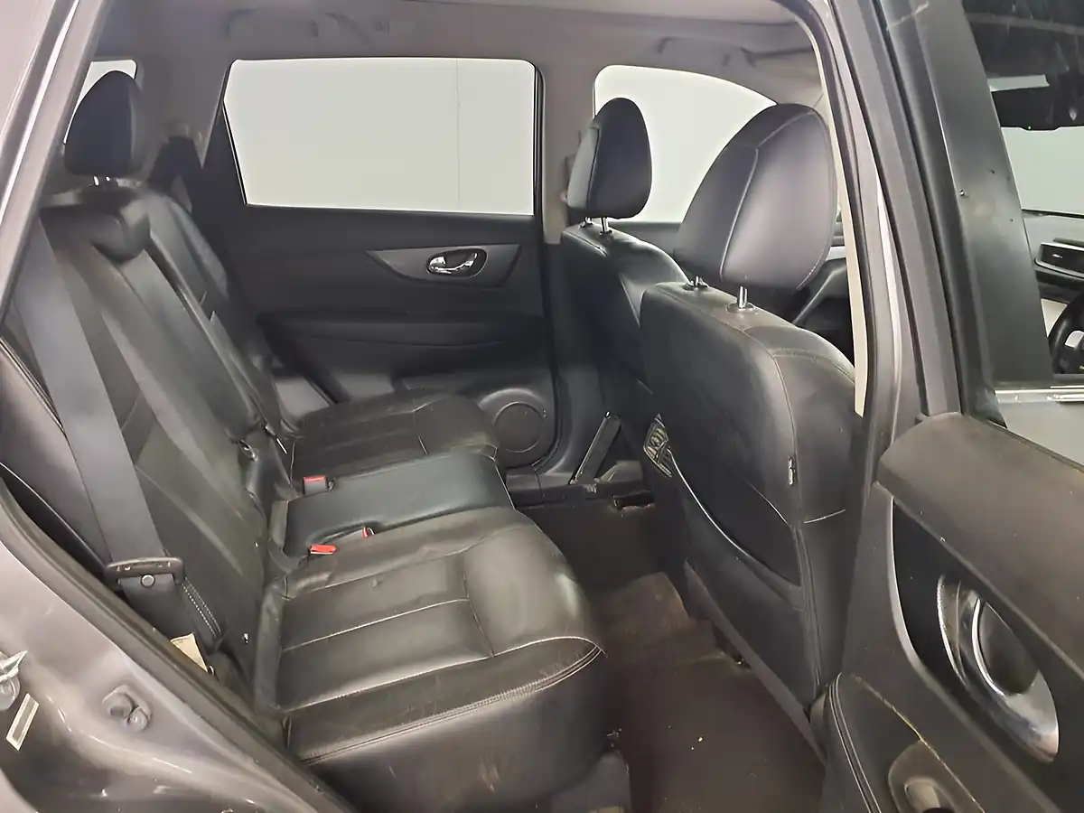 Used 2017 Nissan X-Trail Tekna Edition Grey - Interior and Exterior details 11