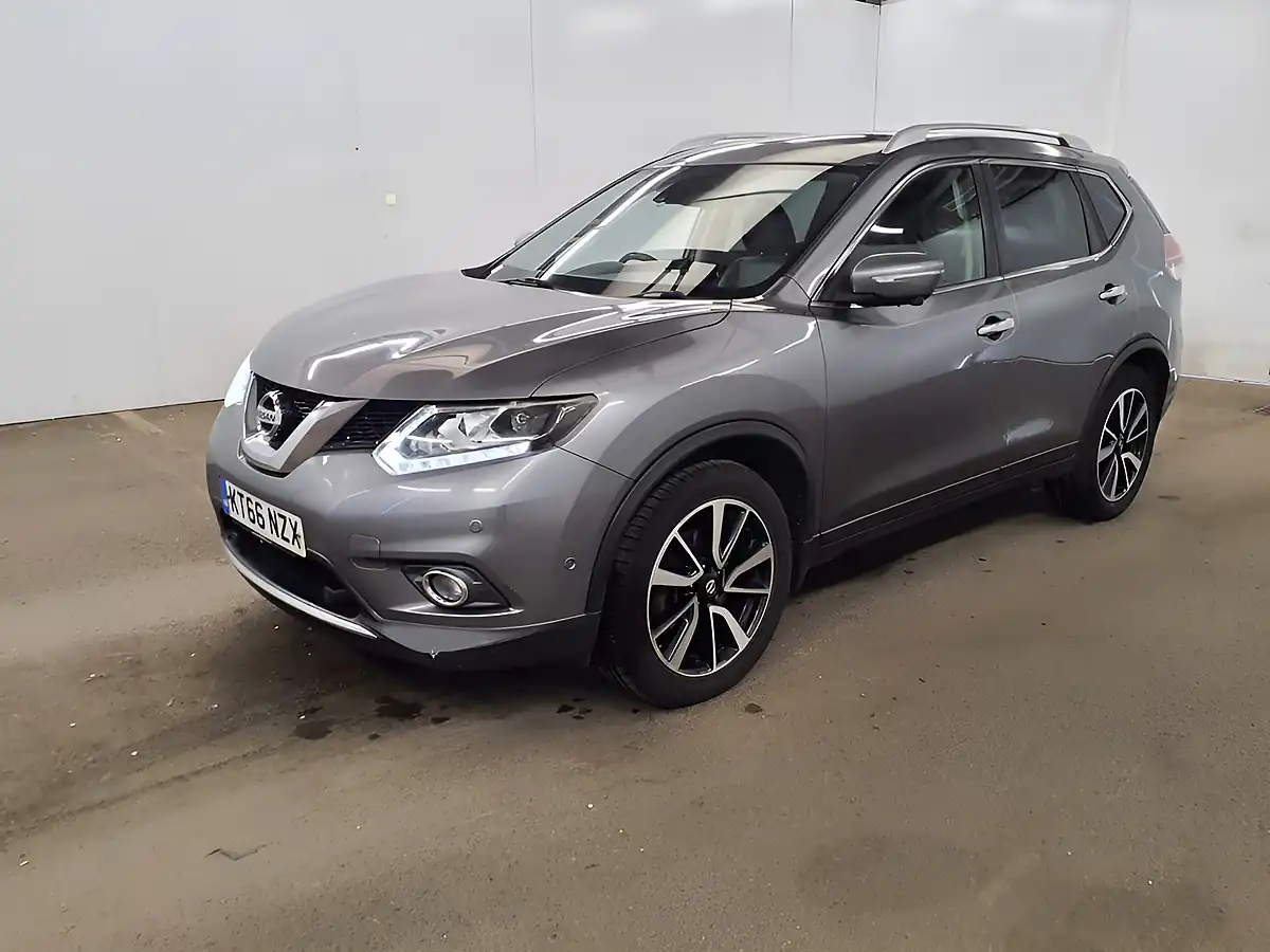 Used 2017 Nissan X-Trail Tekna Edition Grey - Interior and Exterior details 4