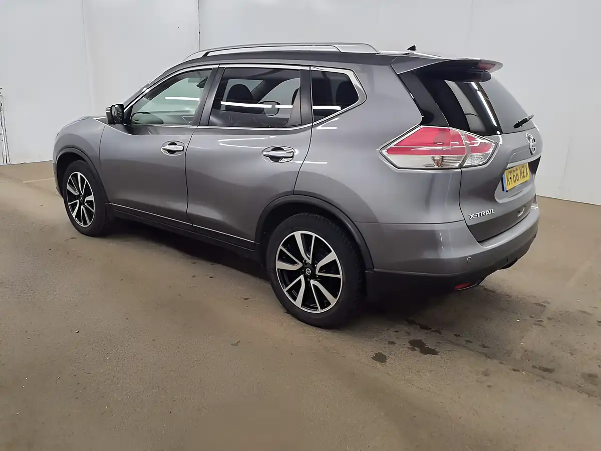 Used 2017 Nissan X-Trail Tekna Edition Grey - Interior and Exterior details 5