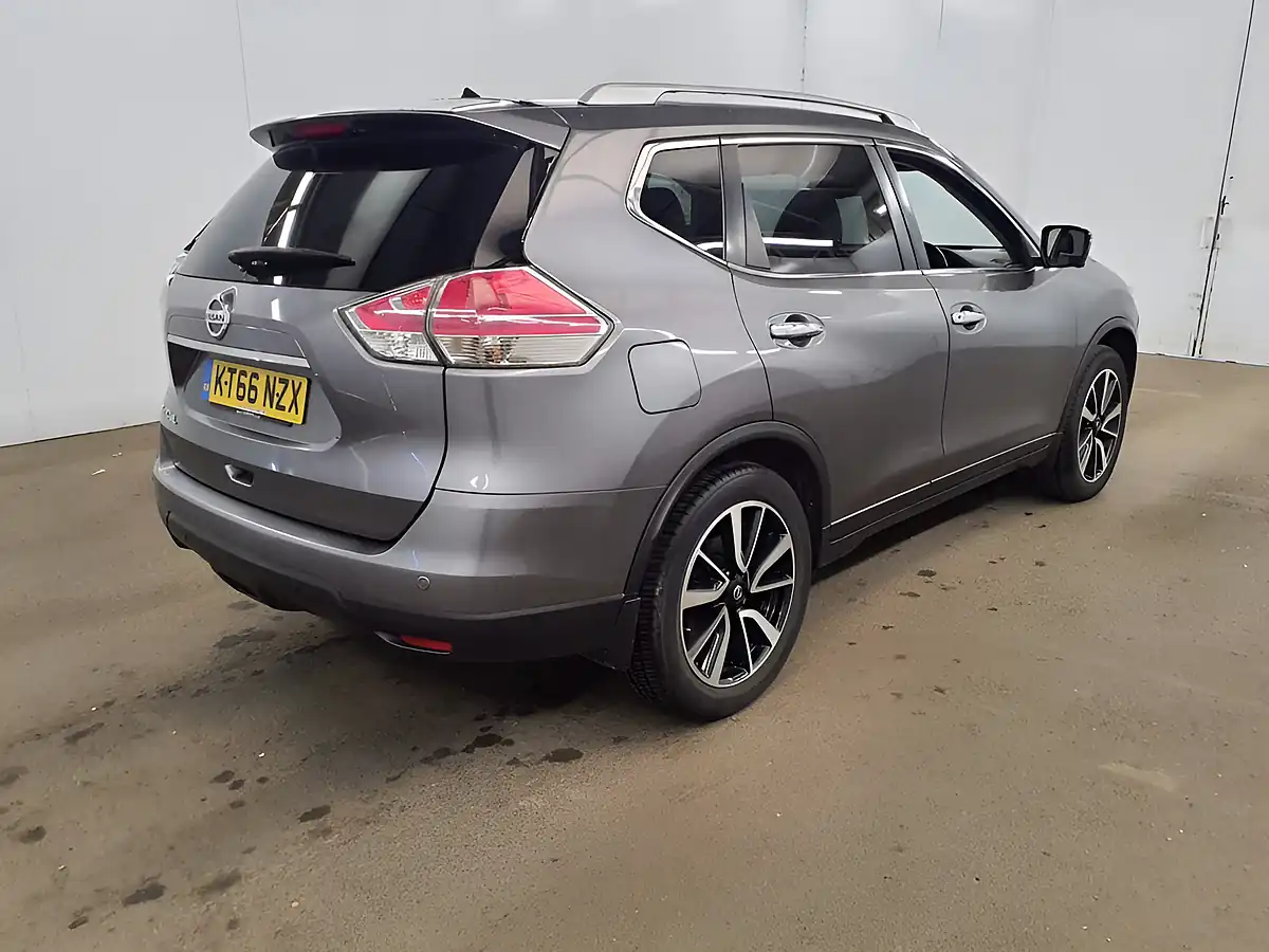 Used 2017 Nissan X-Trail Tekna Edition Grey - Interior and Exterior details 8