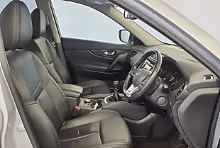 Used 2017 Nissan X-Trail Tekna Edition Silver - Interior and Exterior details 2