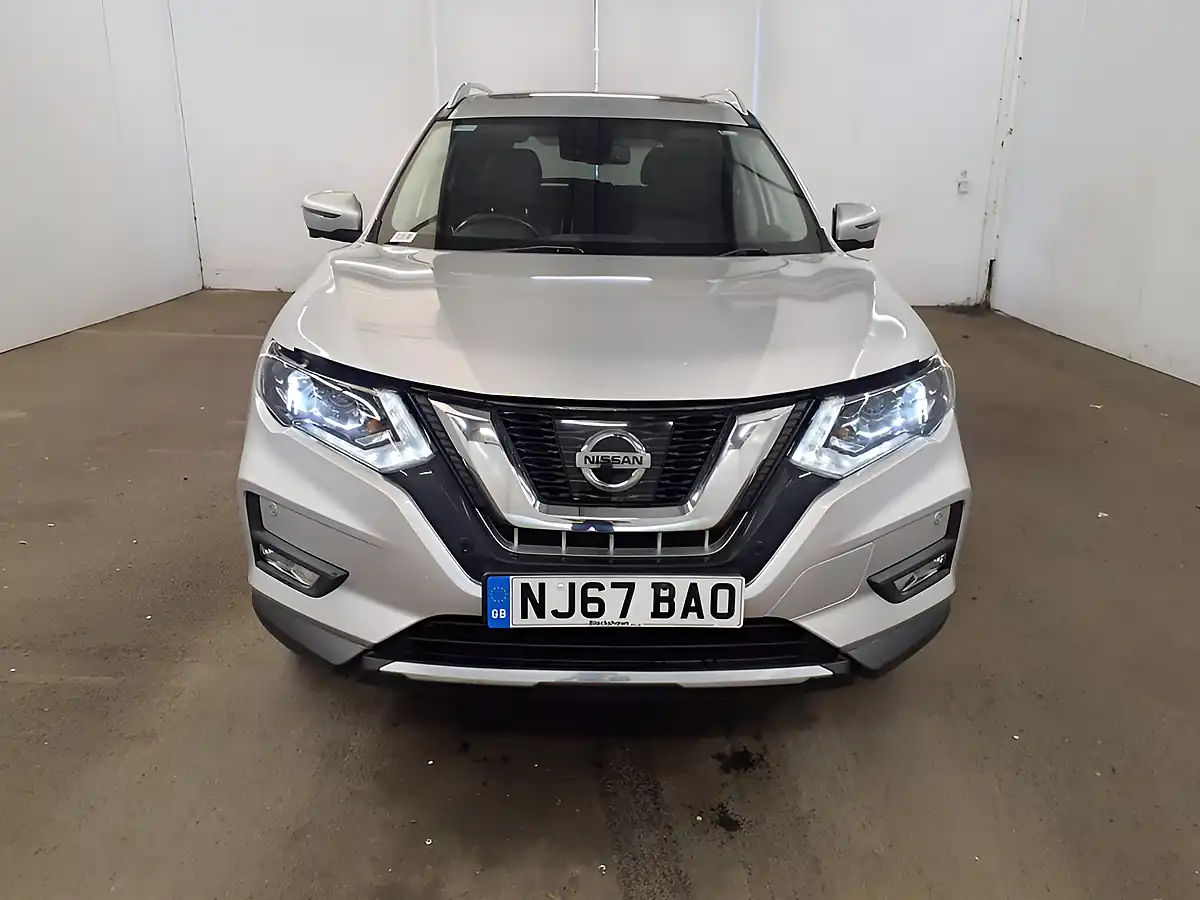 Used 2017 Nissan X-Trail Tekna Edition Silver - Interior and Exterior details 3