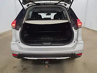 Used 2017 Nissan X-Trail Tekna Edition Silver - Interior and Exterior details 6