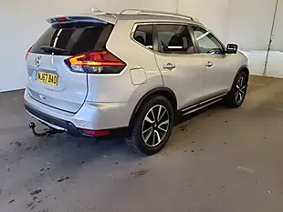 Used 2017 Nissan X-Trail Tekna Edition Silver - Interior and Exterior details 7