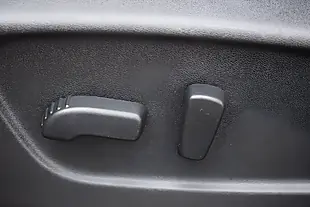 Used 2017 Nissan X-Trail Tekna Green - Interior and Exterior details 14