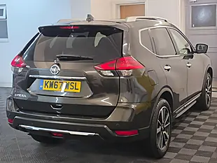 Used 2017 Nissan X-Trail Tekna Green - Interior and Exterior details 4
