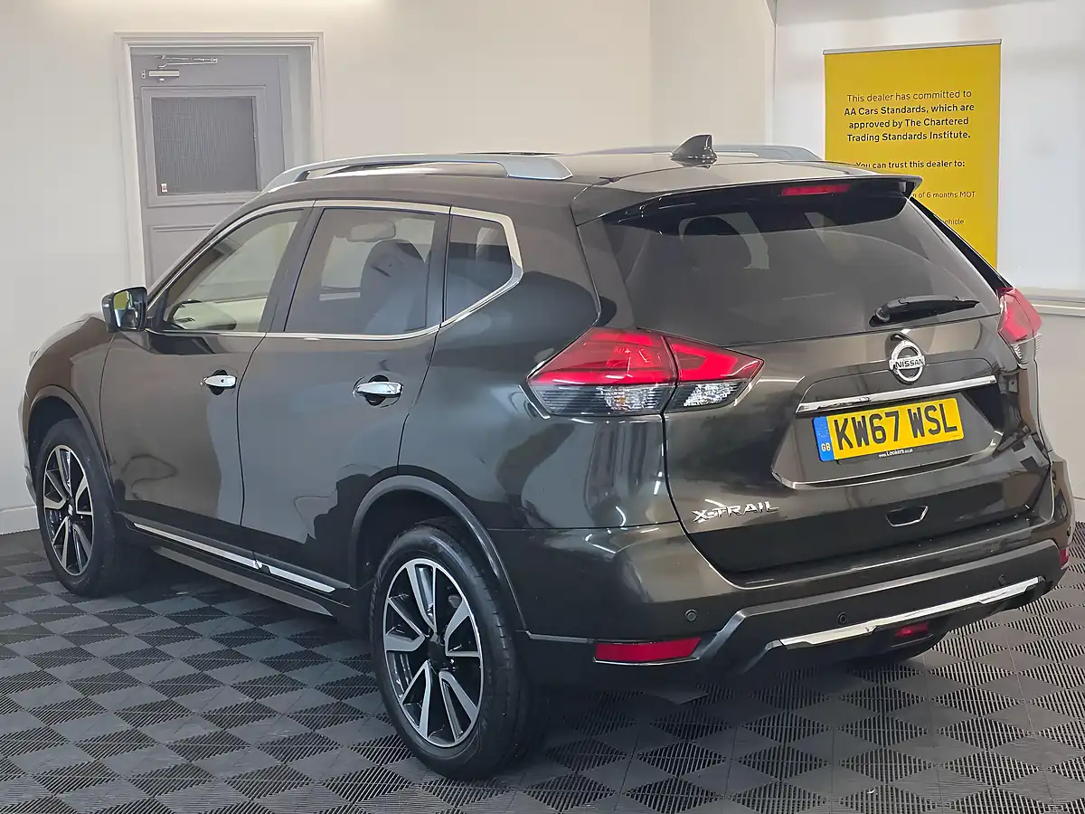 Used 2017 Nissan X-Trail Tekna Green - Interior and Exterior details 6