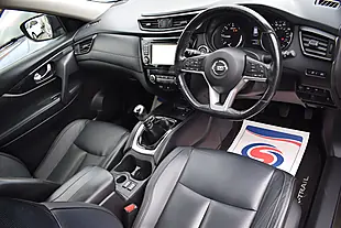 Used 2017 Nissan X-Trail Tekna Green - Interior and Exterior details 7