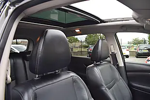 Used 2017 Nissan X-Trail Tekna Green - Interior and Exterior details 9