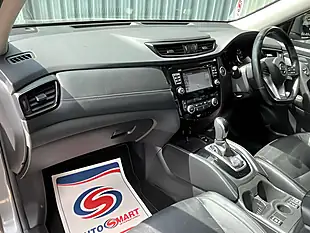Used 2017 Nissan X-Trail Tekna Grey - Interior and Exterior details 17