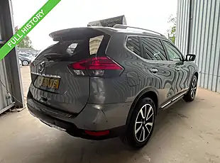 Used 2017 Nissan X-Trail Tekna Grey - Interior and Exterior details 3