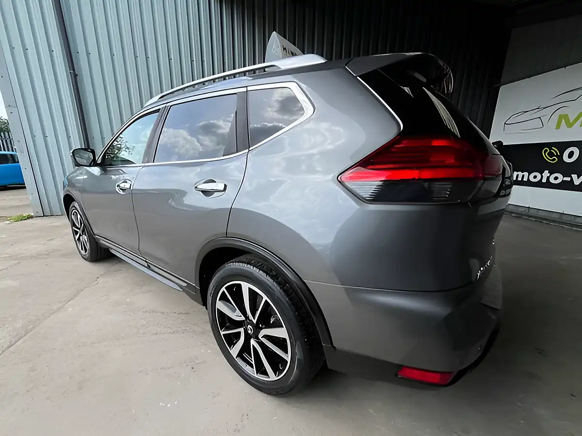 Used 2017 Nissan X-Trail Tekna Grey - Interior and Exterior details 7