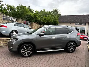 Used 2017 Nissan X-Trail Tekna Grey - Interior and Exterior details 6