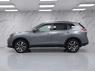 Used 2017 Nissan X-Trail Tekna Grey - Interior and Exterior details 5