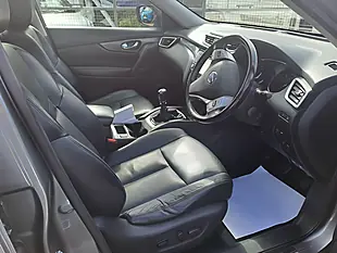 Used 2017 Nissan X-Trail Tekna Grey - Interior and Exterior details 14