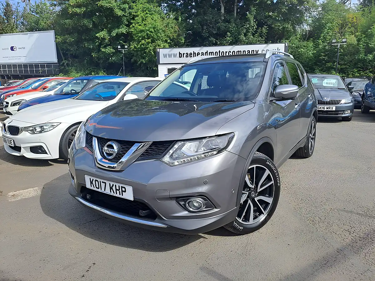 Used 2017 Nissan X-Trail Tekna Grey - Interior and Exterior details 18