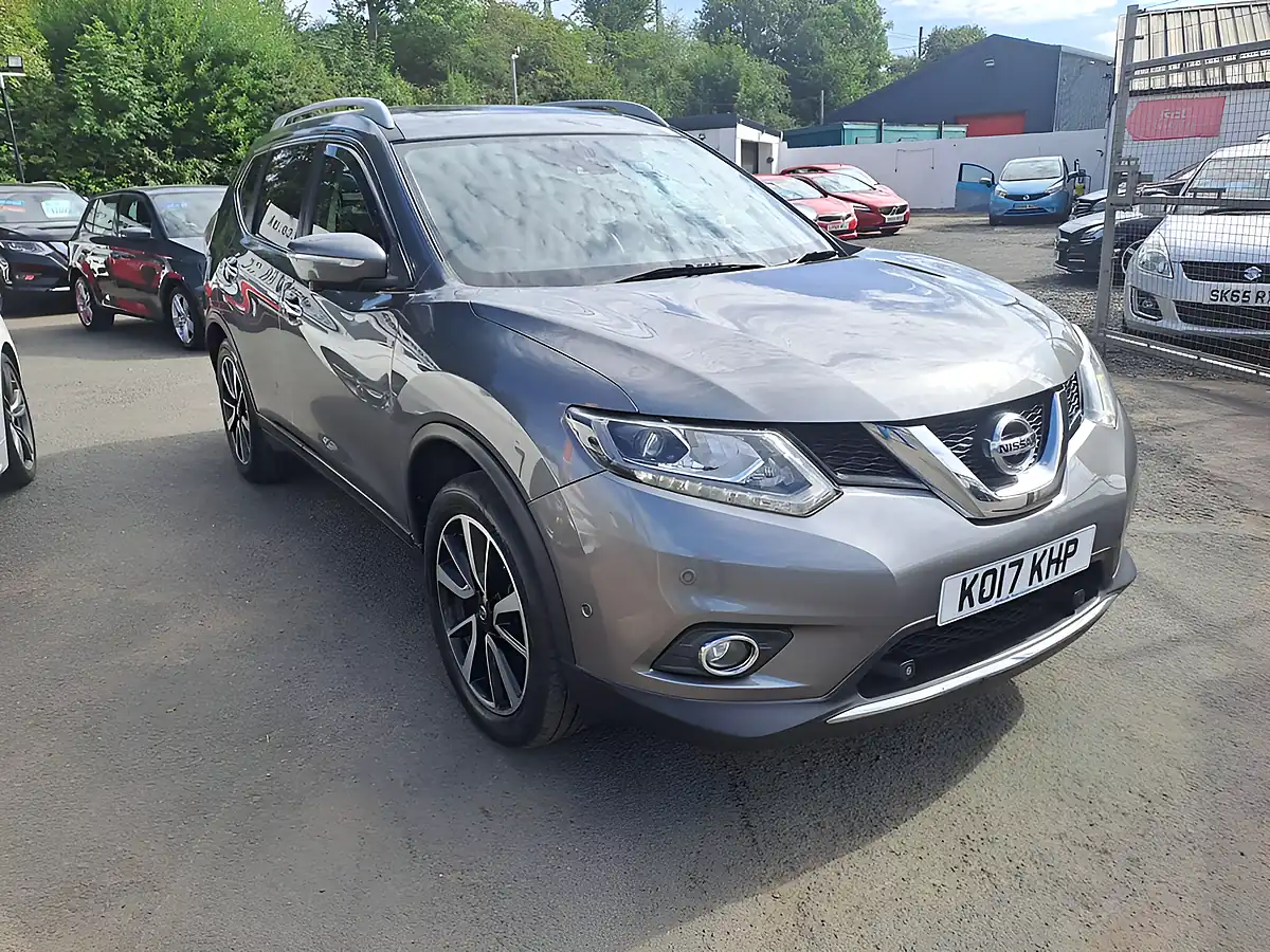 Used 2017 Nissan X-Trail Tekna Grey - Interior and Exterior details 20