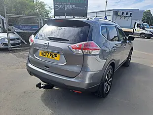 Used 2017 Nissan X-Trail Tekna Grey - Interior and Exterior details 3