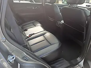 Used 2017 Nissan X-Trail Tekna Grey - Interior and Exterior details 6