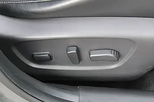 Used 2017 Nissan X-Trail Tekna Grey - Interior and Exterior details 13
