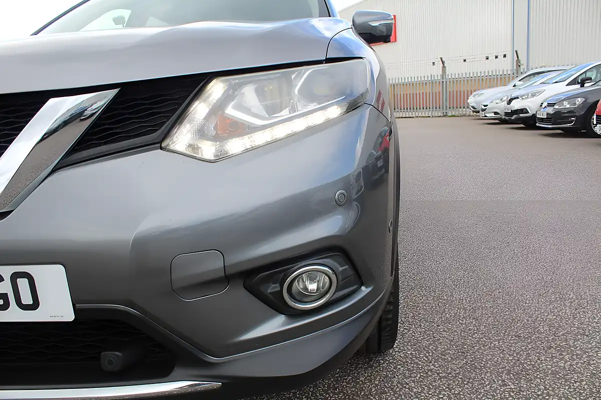 Used 2017 Nissan X-Trail Tekna Grey - Interior and Exterior details 19