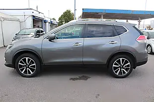 Used 2017 Nissan X-Trail Tekna Grey - Interior and Exterior details 7