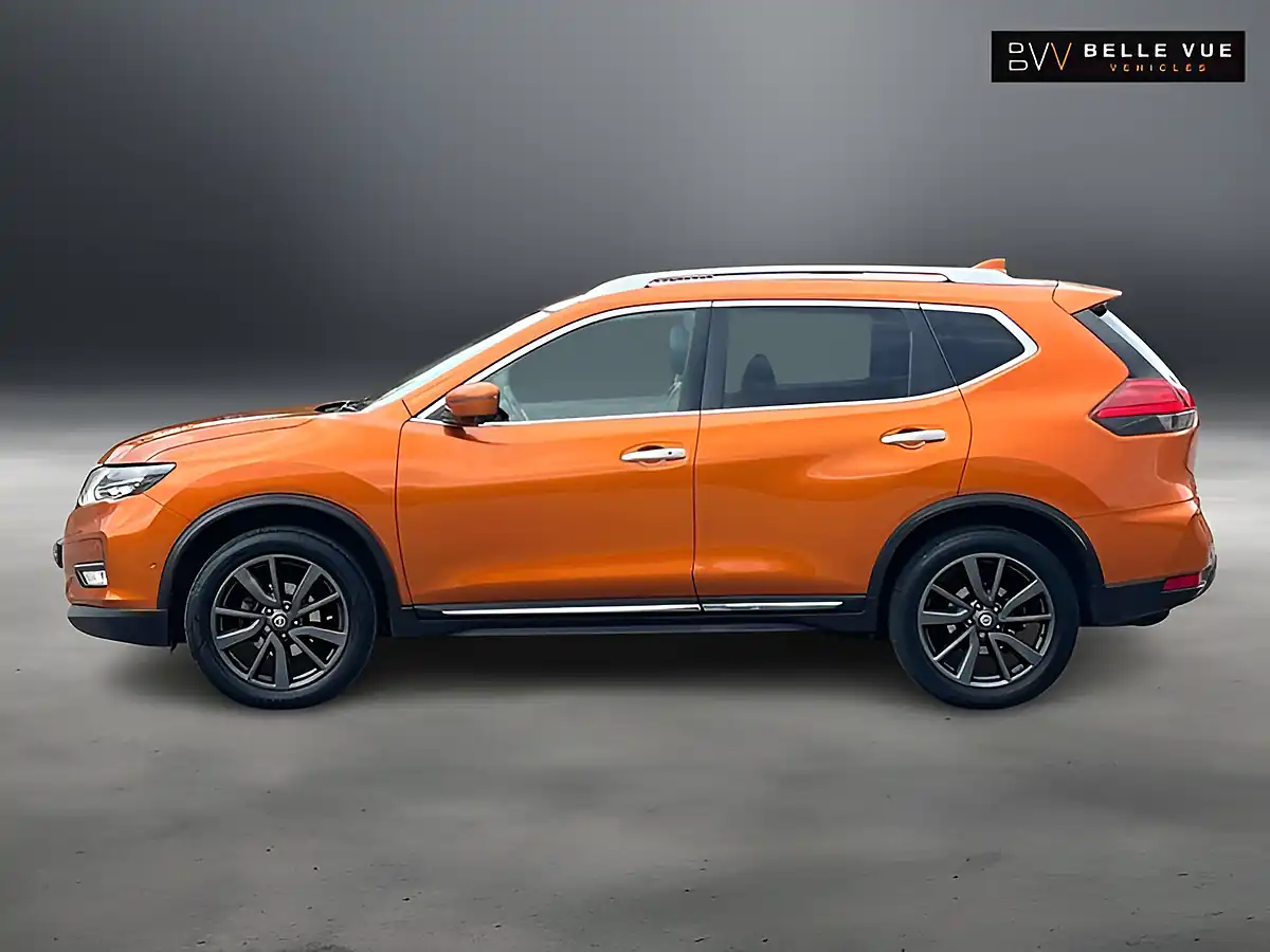 Used 2017 Nissan X-Trail Tekna Monarch Orange - Interior and Exterior details 13