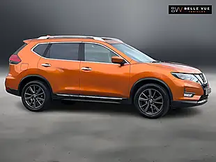 Used 2017 Nissan X-Trail Tekna Monarch Orange - Interior and Exterior details 4