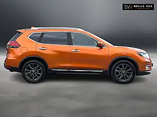 Used 2017 Nissan X-Trail Tekna Monarch Orange - Interior and Exterior details 5