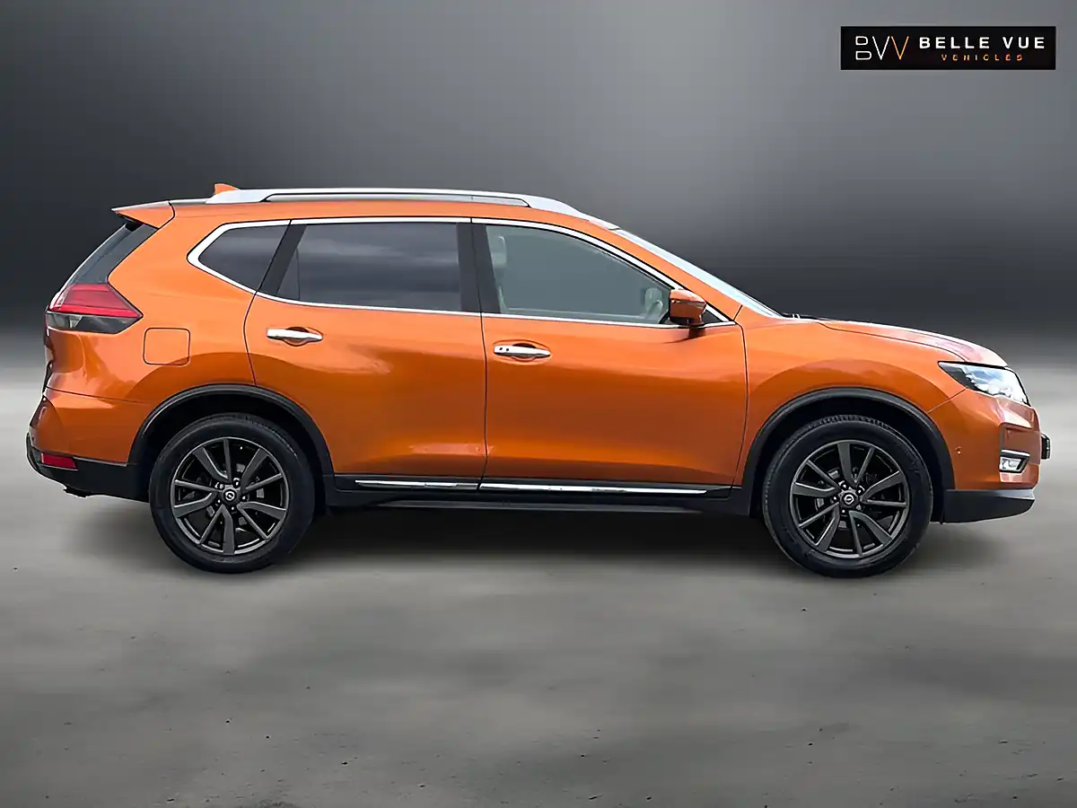 Used 2017 Nissan X-Trail Tekna Monarch Orange - Interior and Exterior details 5