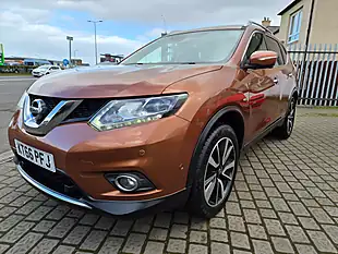 Used 2017 Nissan X-Trail Tekna Orange - Interior and Exterior details 3