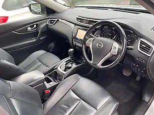 Used 2017 Nissan X-Trail Tekna Silver - Interior and Exterior details 17