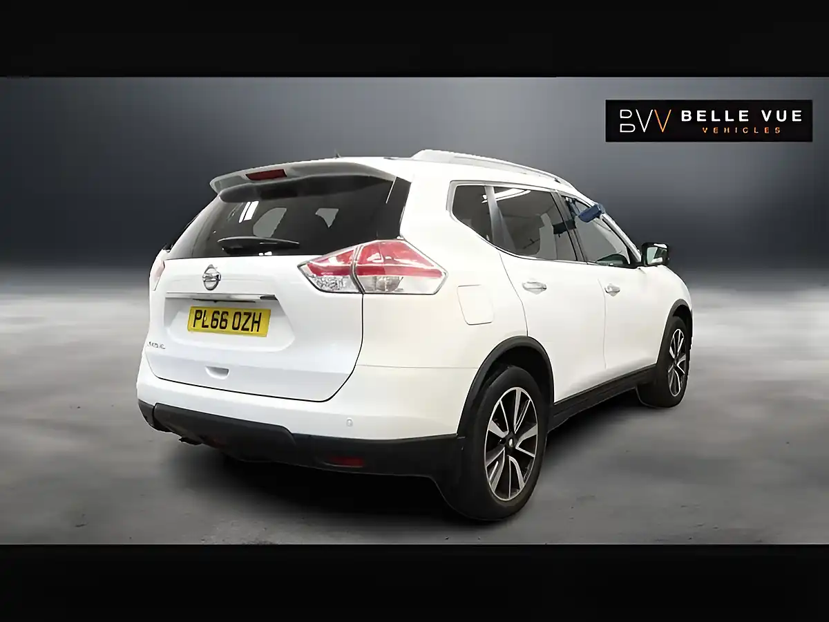 Used 2017 Nissan X-Trail Tekna Storm White - Interior and Exterior details 4