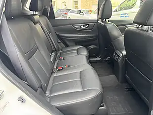 Used 2017 Nissan X-Trail Tekna White - Interior and Exterior details 10