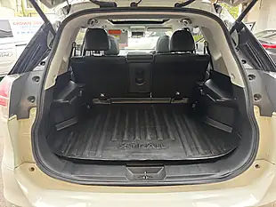 Used 2017 Nissan X-Trail Tekna White - Interior and Exterior details 12