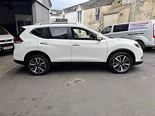 Used 2017 Nissan X-Trail Tekna White - Interior and Exterior details 2