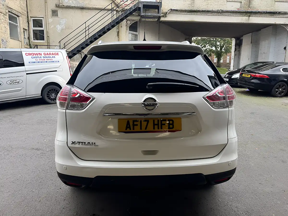Used 2017 Nissan X-Trail Tekna White - Interior and Exterior details 4