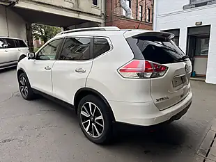 Used 2017 Nissan X-Trail Tekna White - Interior and Exterior details 5