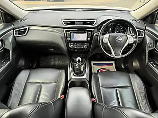 Used 2017 Nissan X-Trail Tekna White - Interior and Exterior details 10