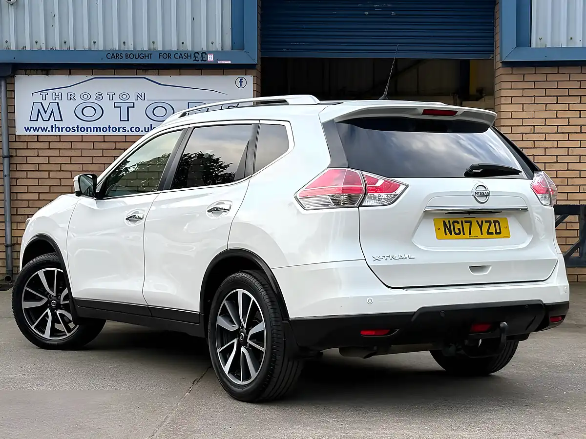 Used 2017 Nissan X-Trail Tekna White - Interior and Exterior details 3