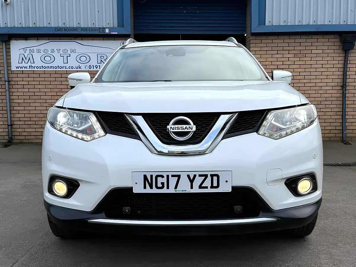 Used 2017 Nissan X-Trail Tekna White - Interior and Exterior details 7