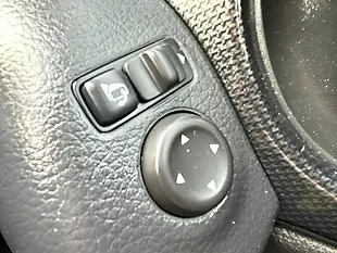 Used 2017 Nissan X-Trail Tekna White - Interior and Exterior details 15