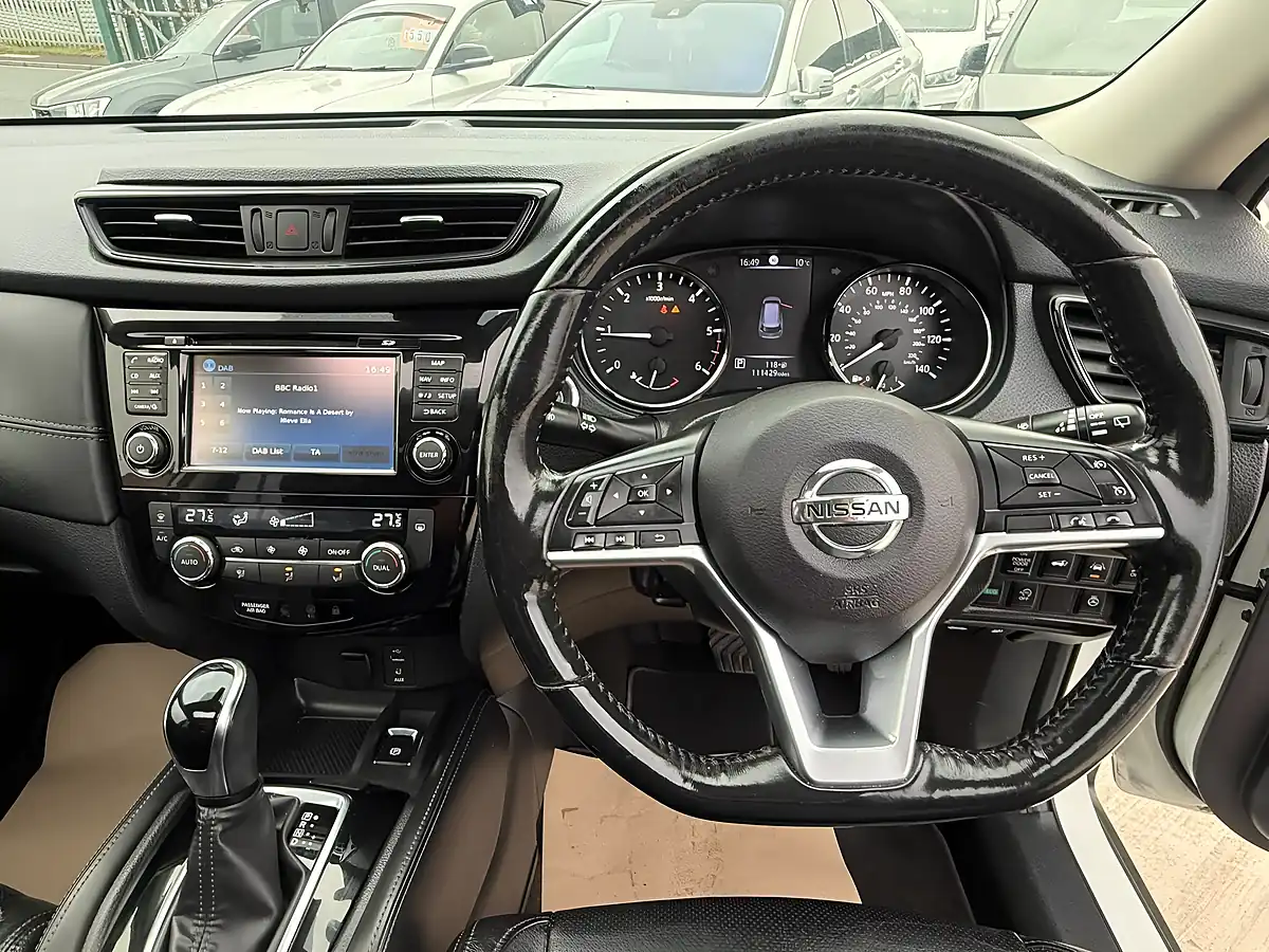 Used 2017 Nissan X-Trail Tekna White - Interior and Exterior details 17