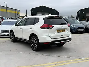 Used 2017 Nissan X-Trail Tekna White - Interior and Exterior details 4